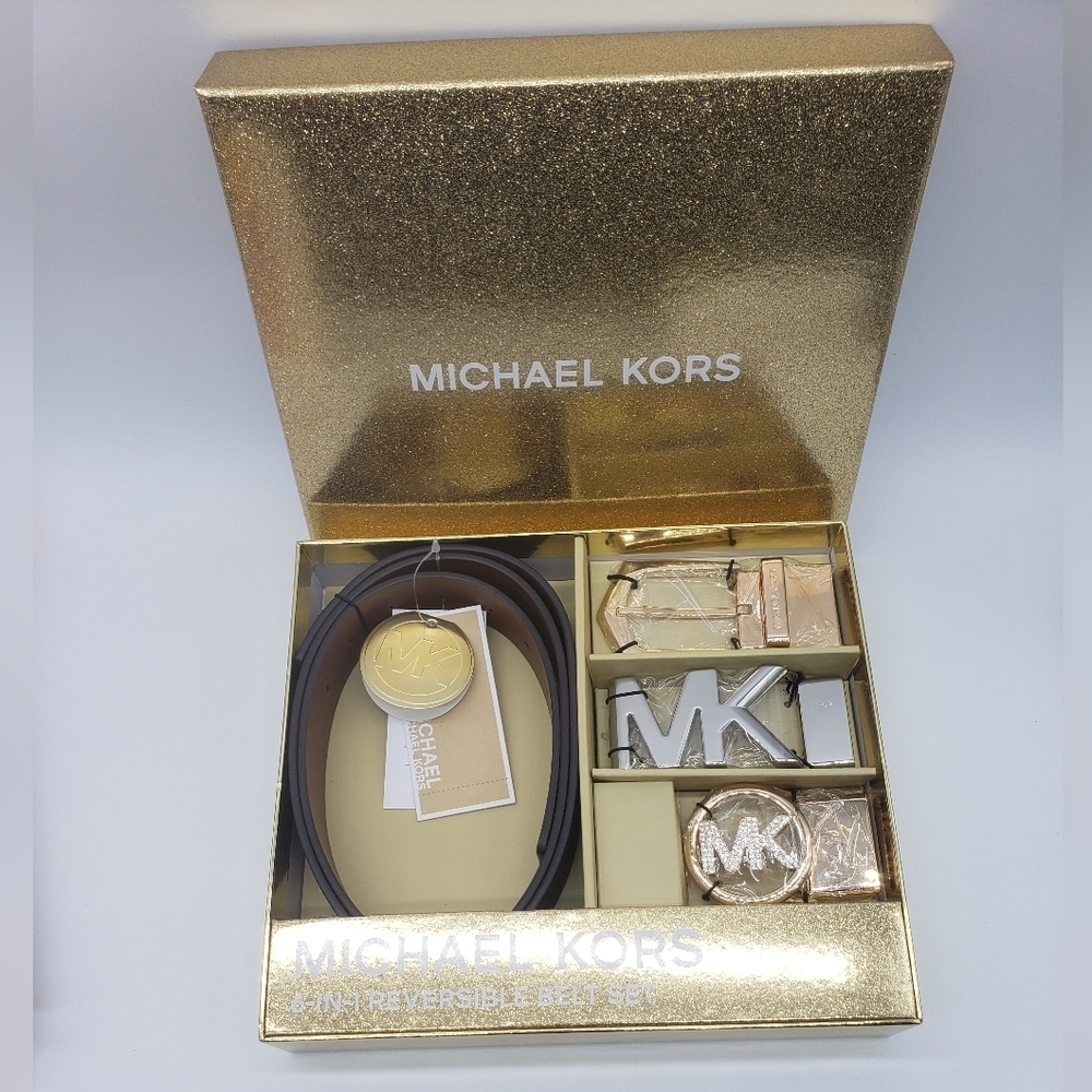 710- MICHAEL Michael Kors 6 In 1 Reversible Belt Set NWT